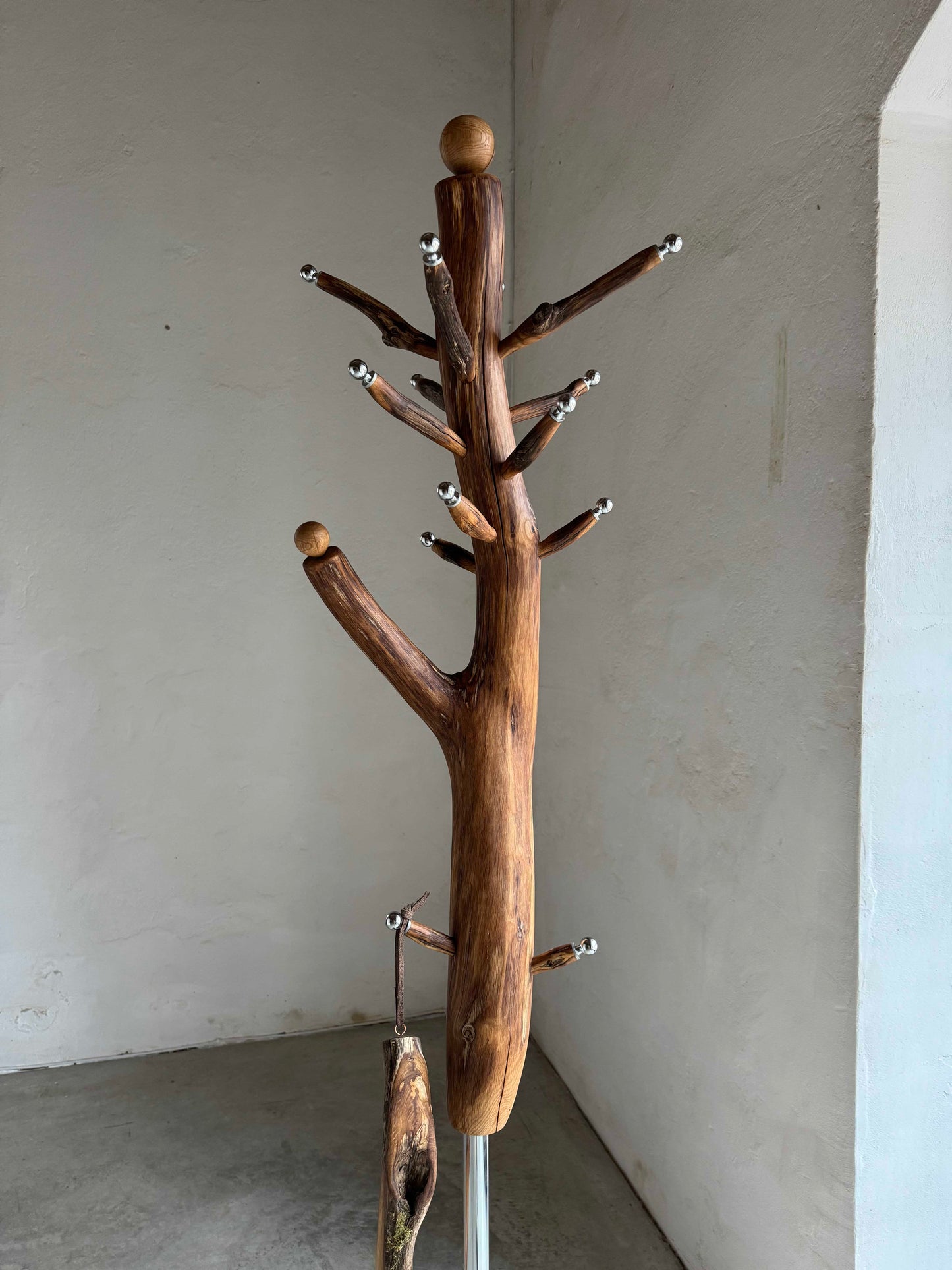 Oak Branch Coat Stand with Shoehorn. Nature design coat rack.