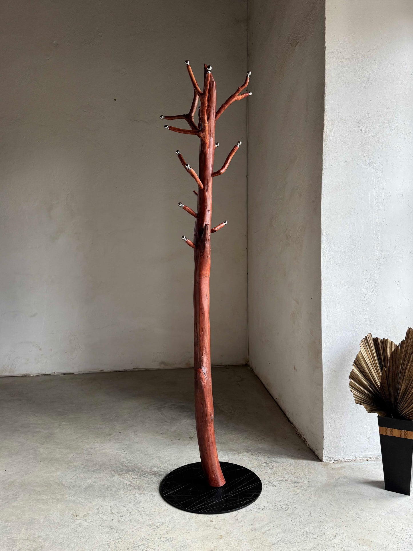 Tree-shaped coat rack Driftwood Coat Rack with Hazel Branch Hooks and Metal Knobs 