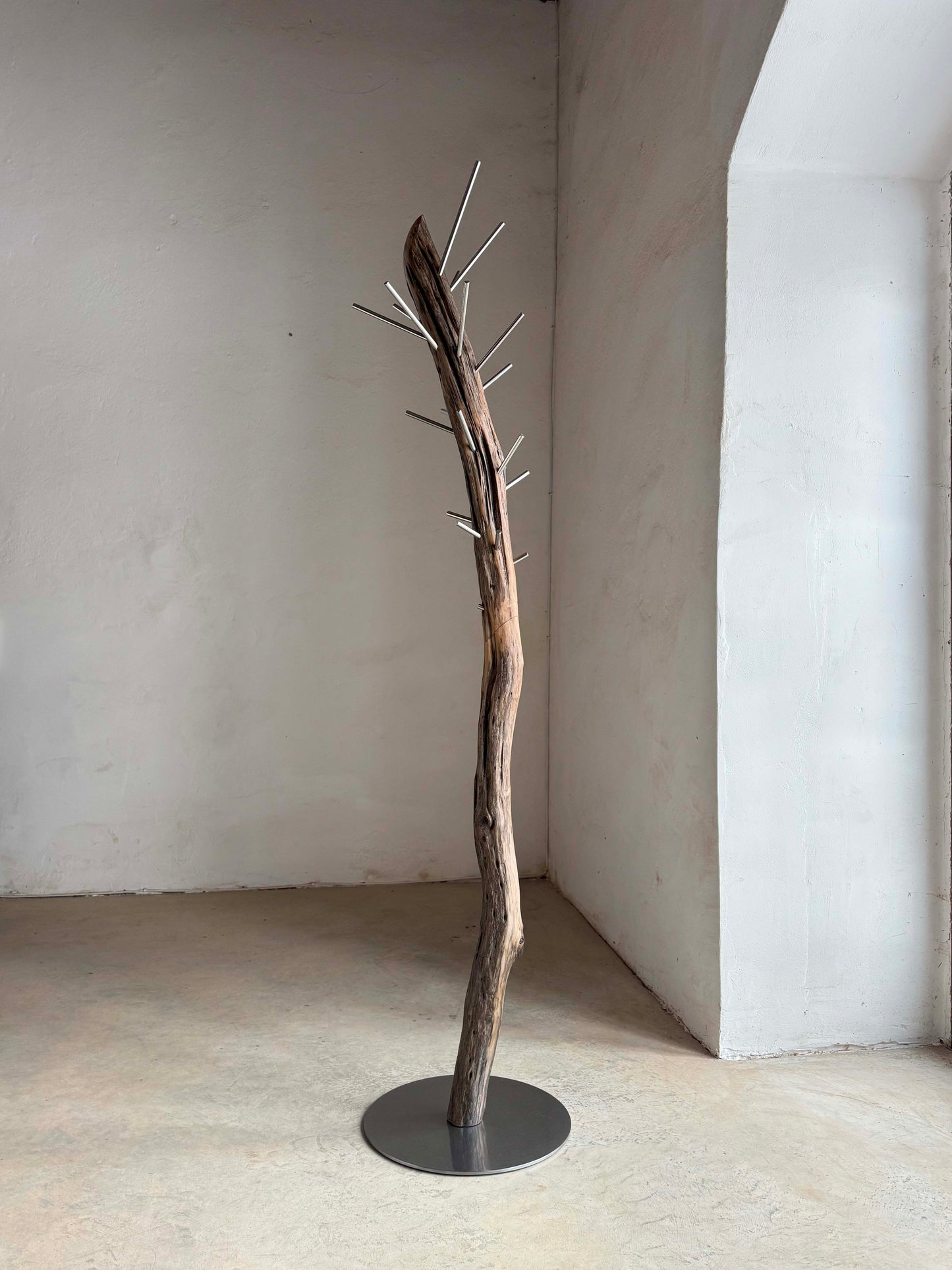 Wood Coat Rack Two worlds | Ray L'Mondes