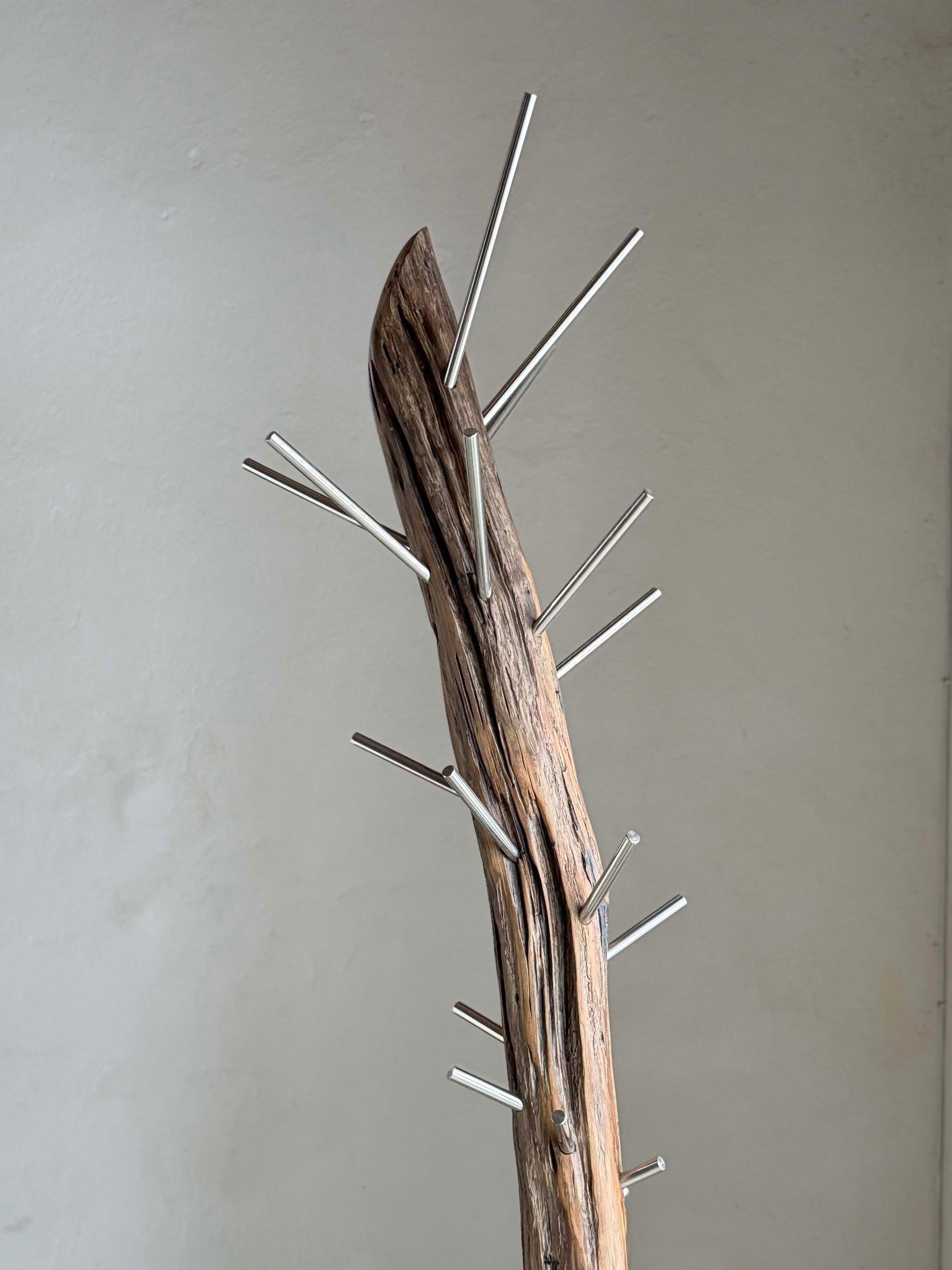 Wood Coat Rack Two worlds | Ray L'Mondes