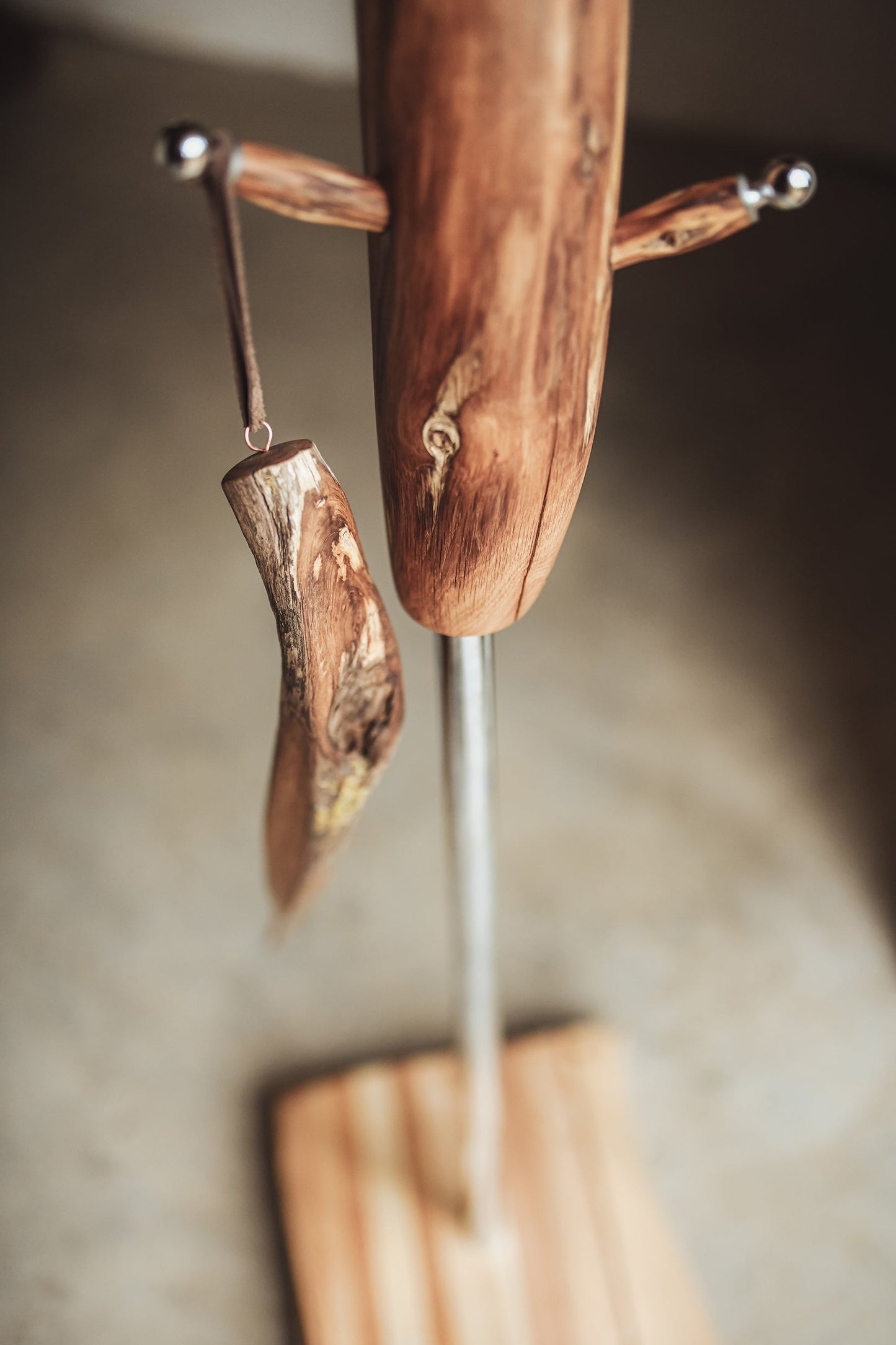 Wood Coat Rack Magnetic Oak | Ray L'Mondes