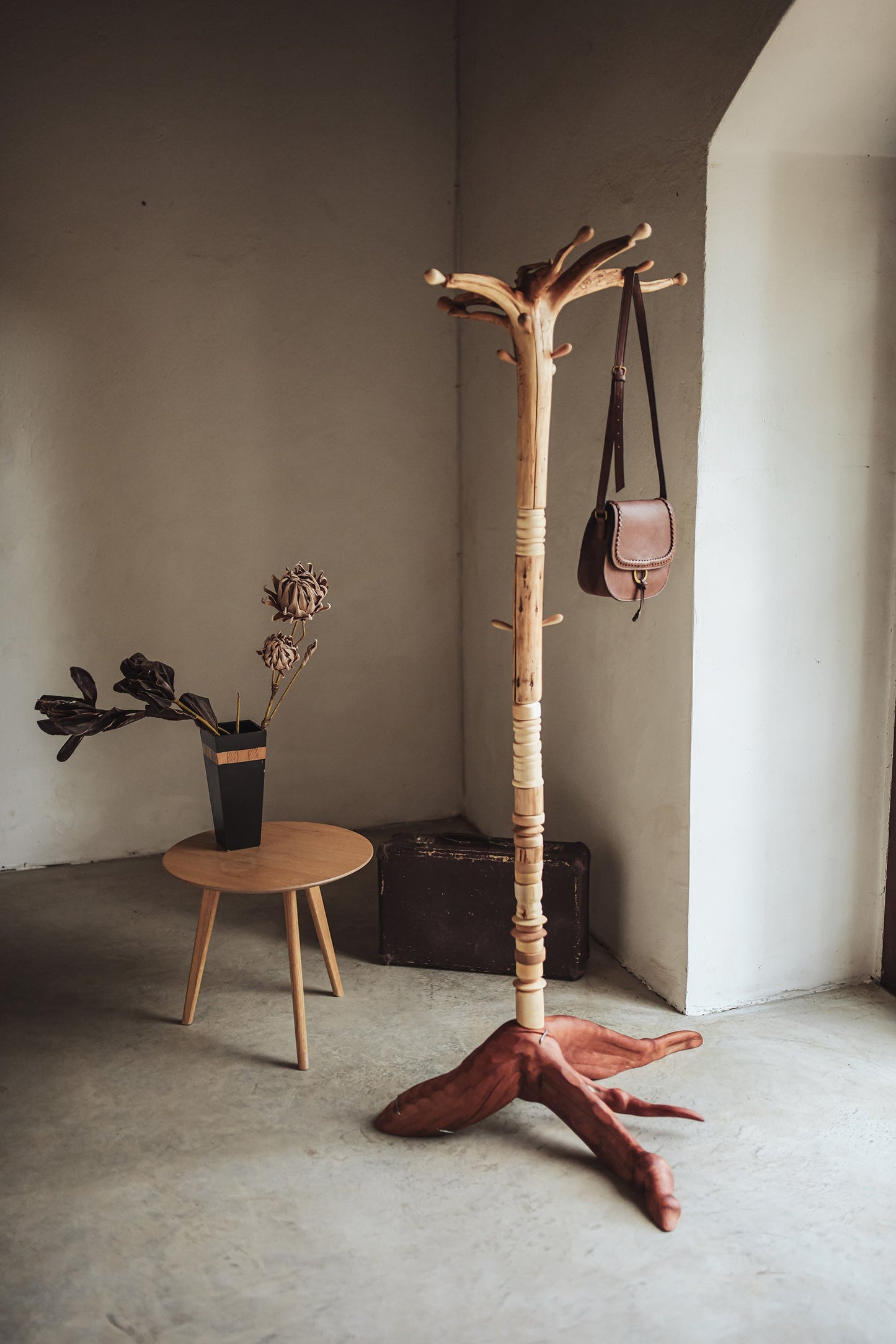 Wood Coat Rack Root of Nature | Ray L'Mondes